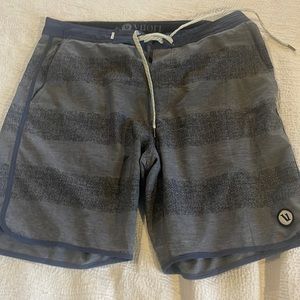 Vuori Cruise Boardshort EUC